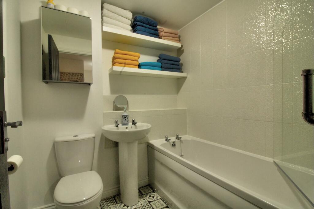 EB9EDDCC-917E-4455-A16D-A890116ED323