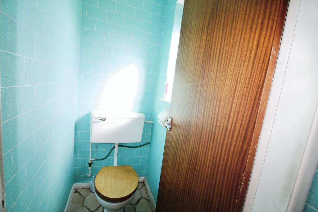 WC.JPG