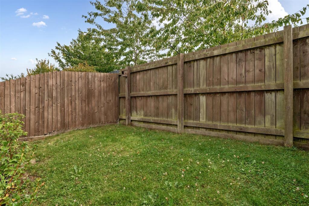 10 Isaac Close, Ashby