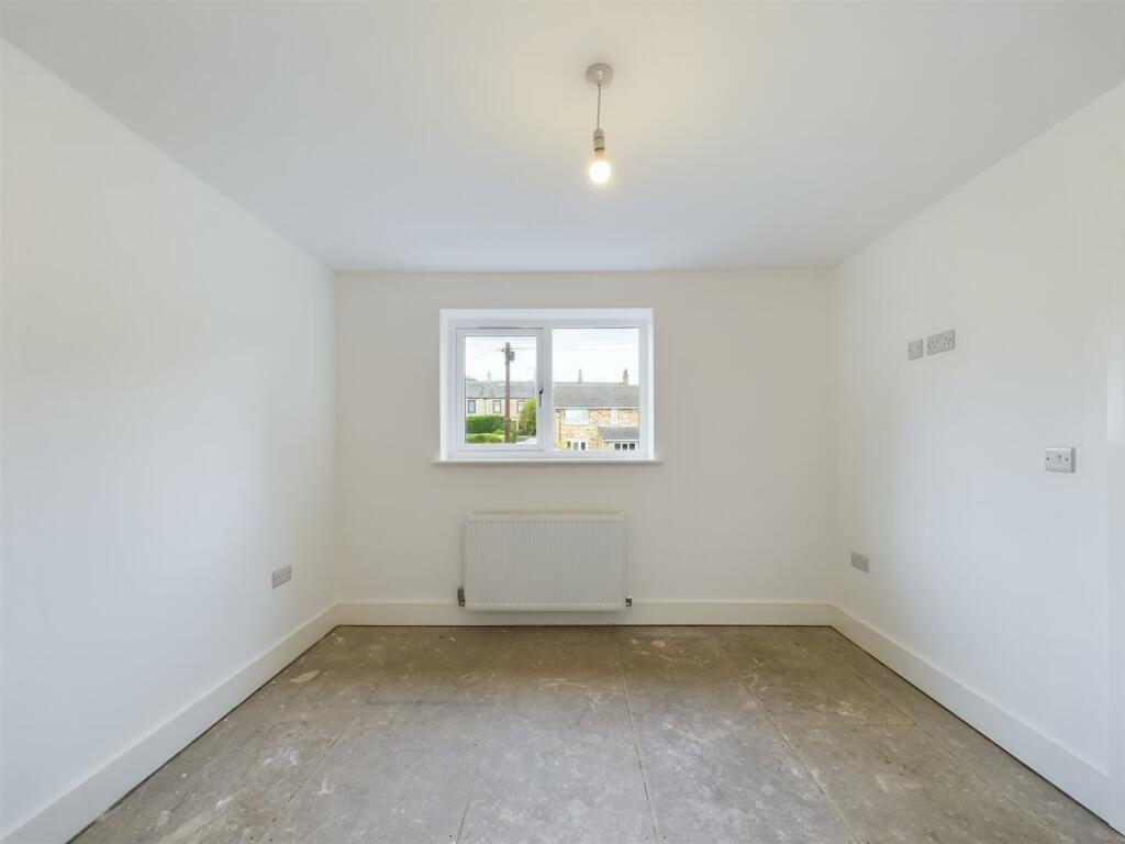 CAM02964G0-PR0296-STILL035.jpg
