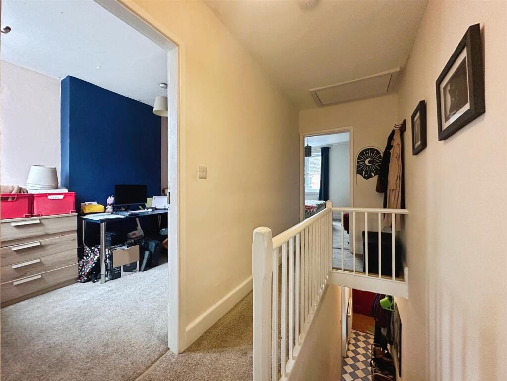 f9b85c95--4477-8A47-802C6676D04C-61138-000013E3544