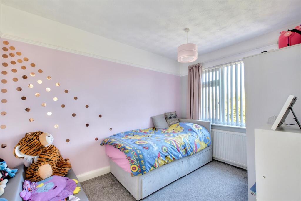 Bedroom 2.jpeg