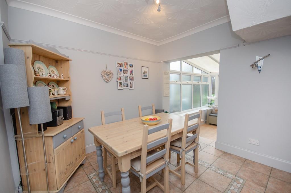 Dining area.jpg