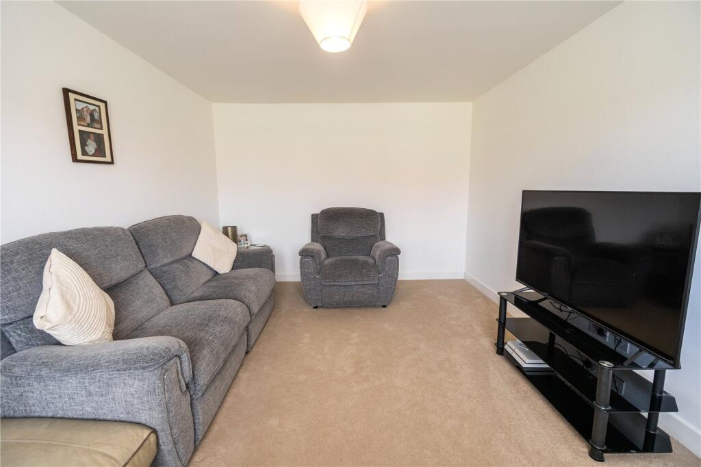 Living Room (2)