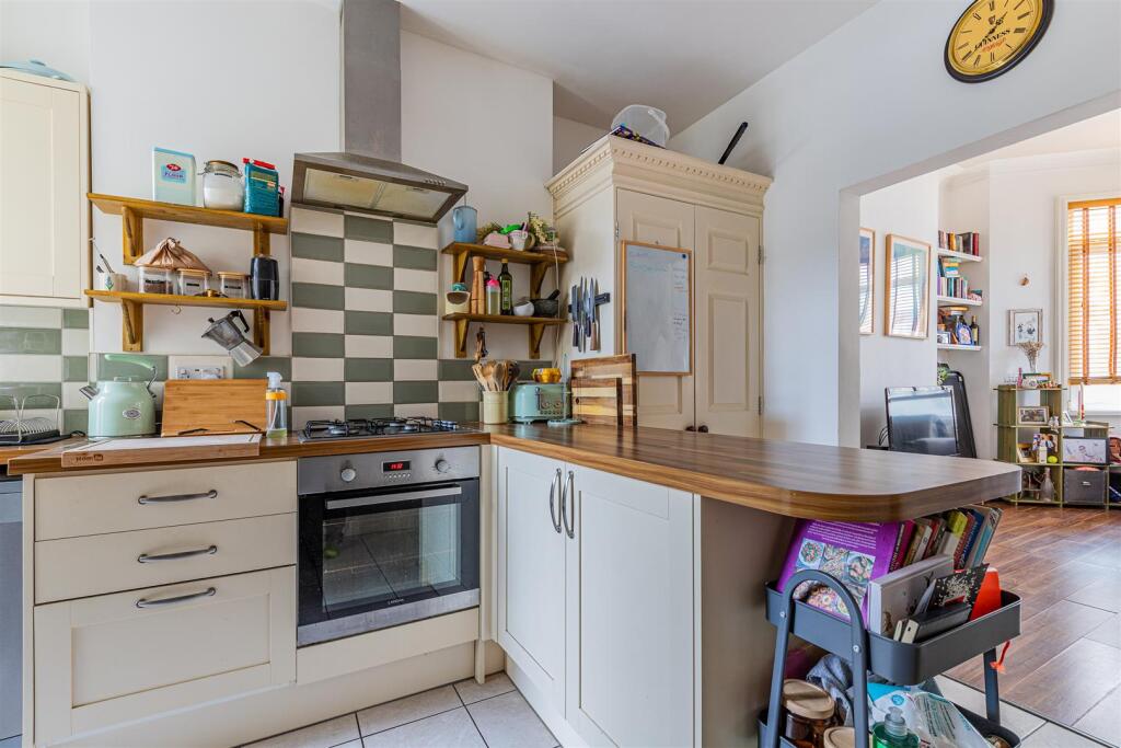 Claude Road 104, 1-9.jpg