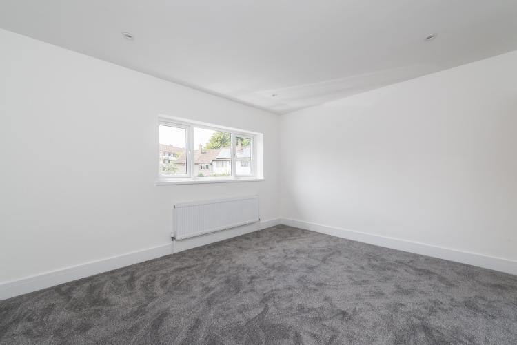 118042_P14580_IMG...