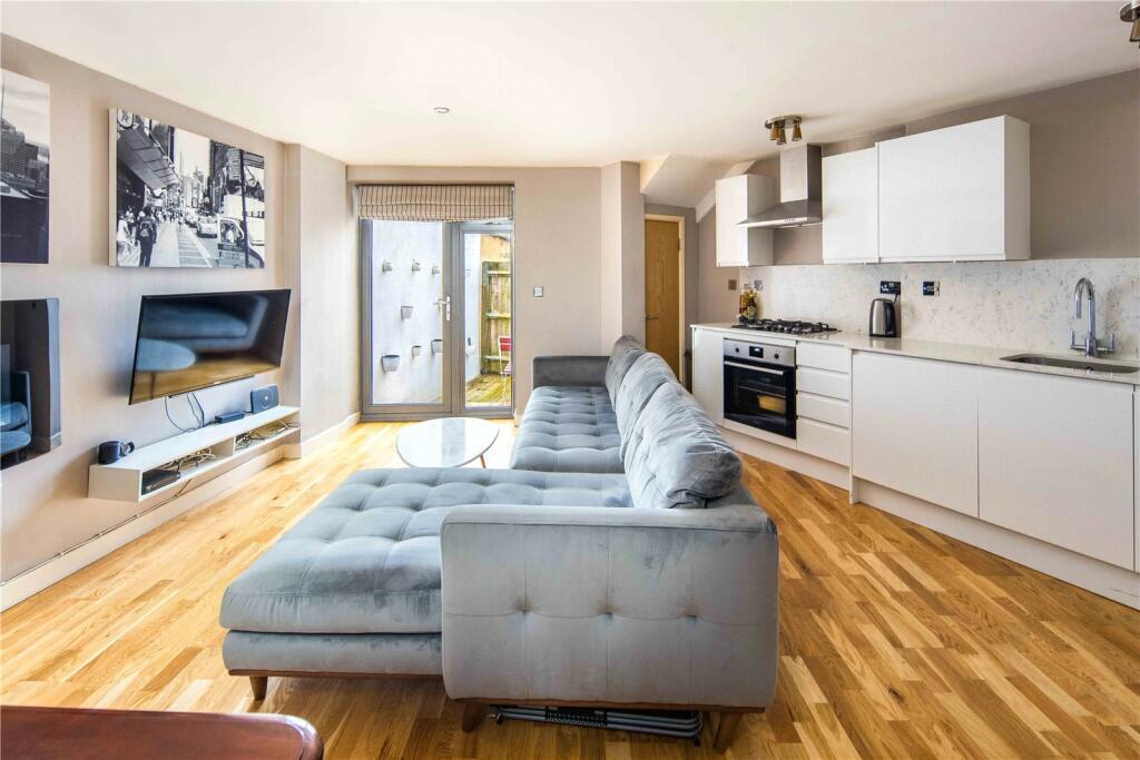 Living Room/Kitchen