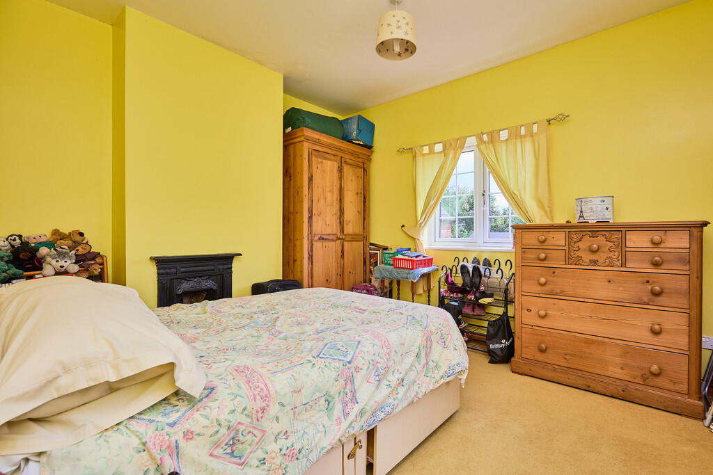 Edward Knight 202...