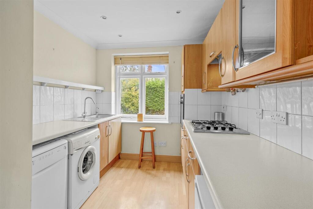 191C West Wycombe Road, HP12 3AF-8.jpg