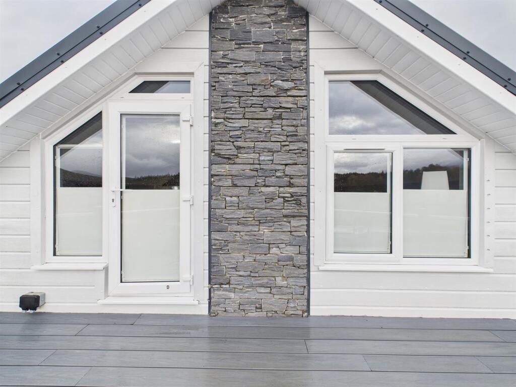 ANNEXE BALCONY