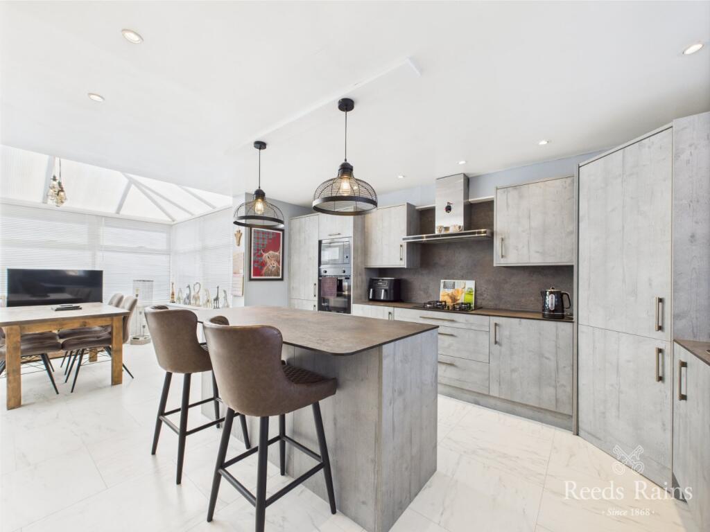 Breakfast Kitchen
