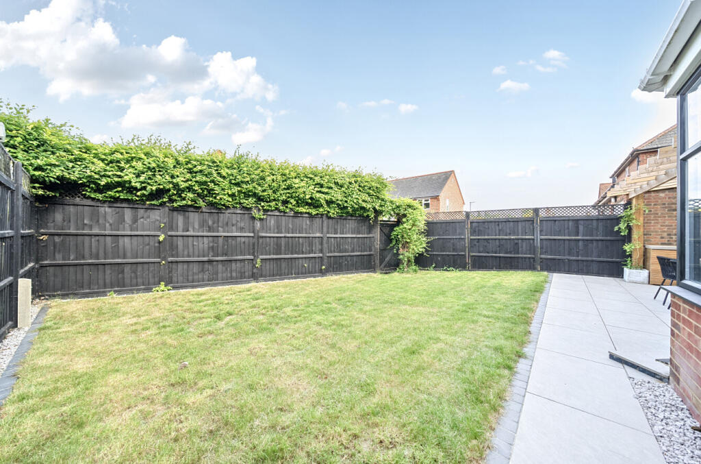 1297840-4-68309e4...