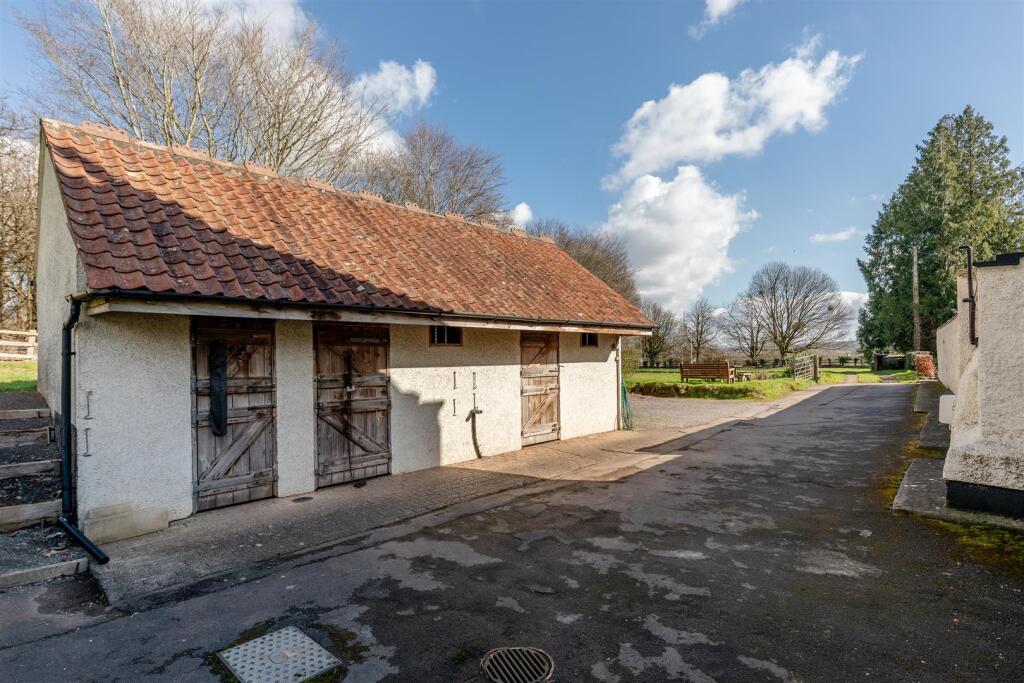 Chapel Cottage, Long Ashton Stables.jpg