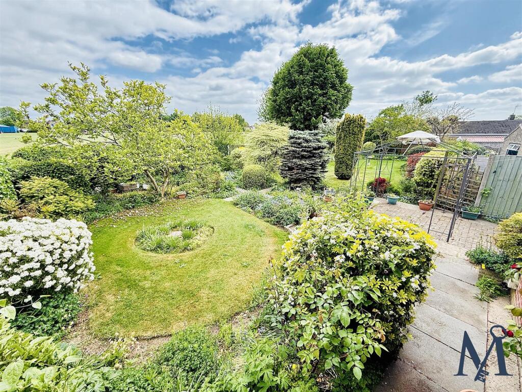 Substantial Rear Garden