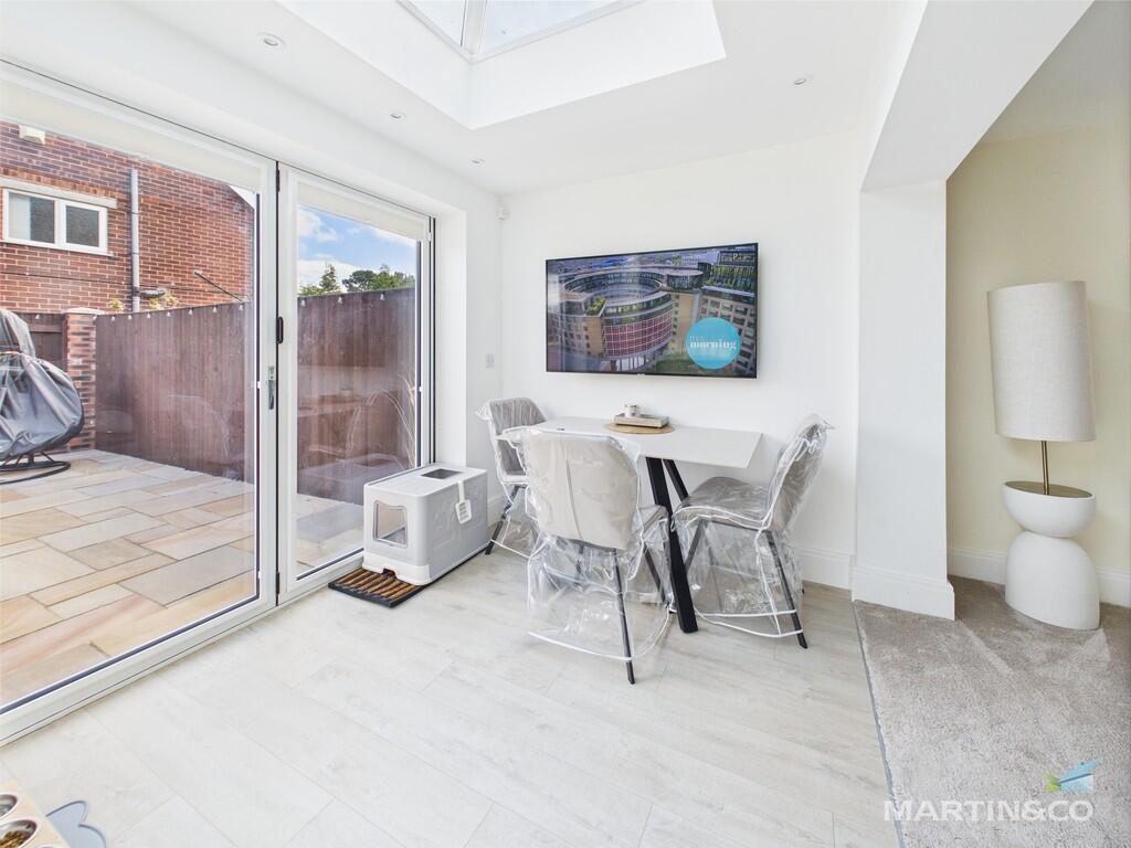 CAM03111G0-PR0315...