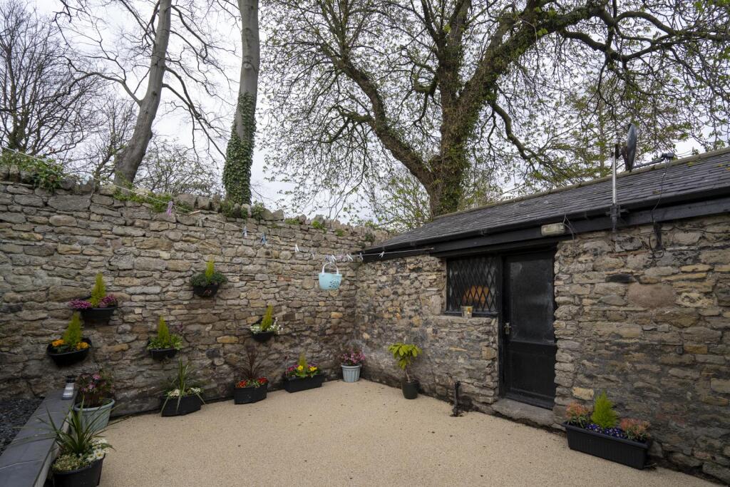 Whitburn House Lodge-49.jpg