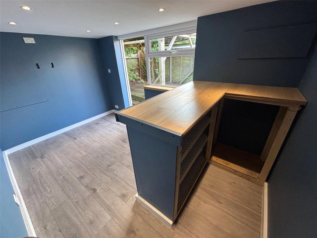 Bar / Garden Room