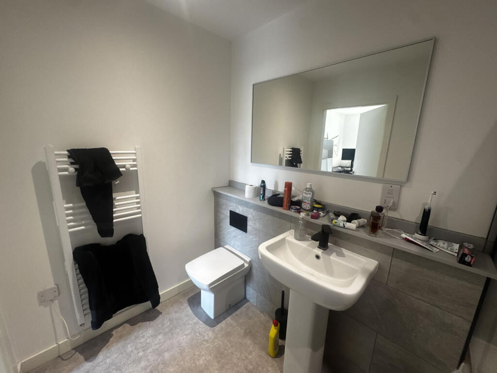 010582SPCSHIMG_5956206bw (15).jpg