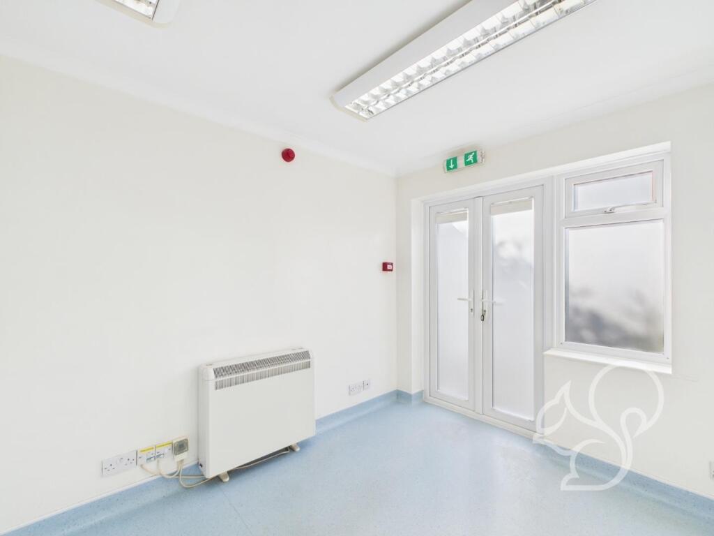 CAM01659G0-PR0393-STILL021.jpg
