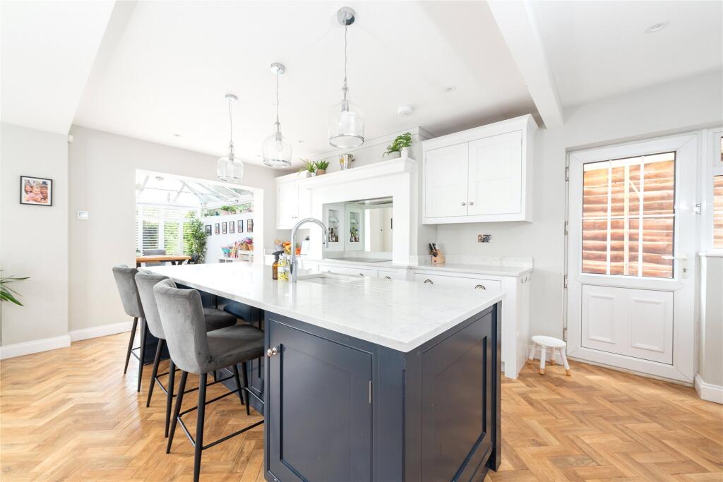 Kitchen/Bfast Room