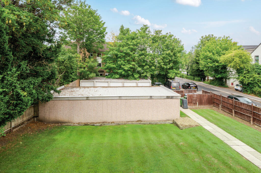 1327743-7-687f6ef...