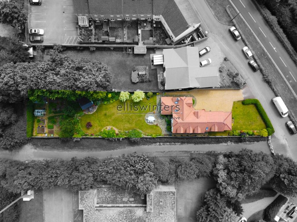 4A Station Approach, Somersham - Aerial Highlight 