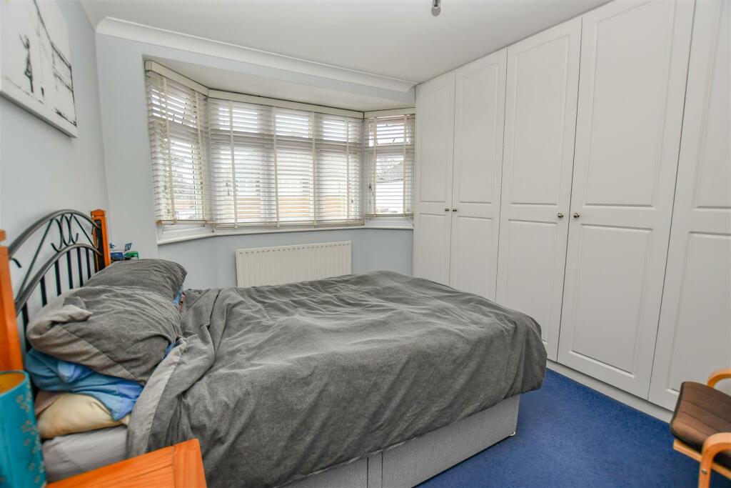 Bedroom 1.jpg