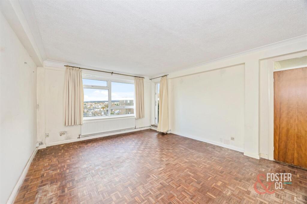 The Drive, 37-39, Grove Court, Flat 36_009.JPG