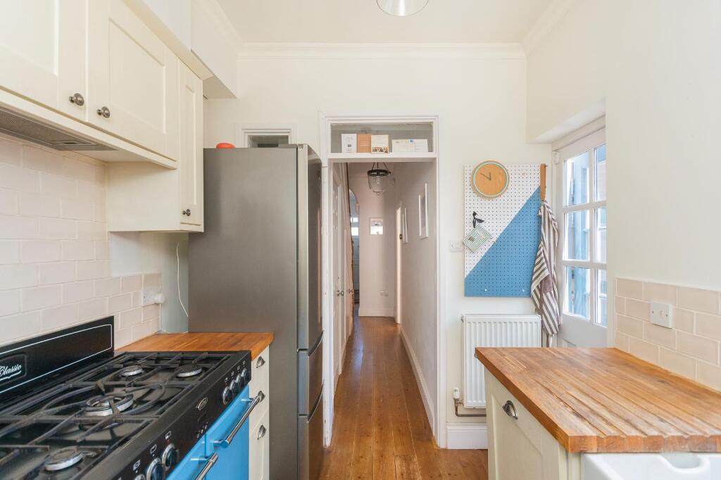 1I1RSE - Kitchen B.jpg