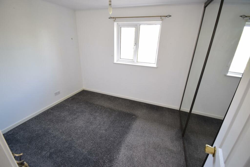 6 Radipol bedroom 1.jpg