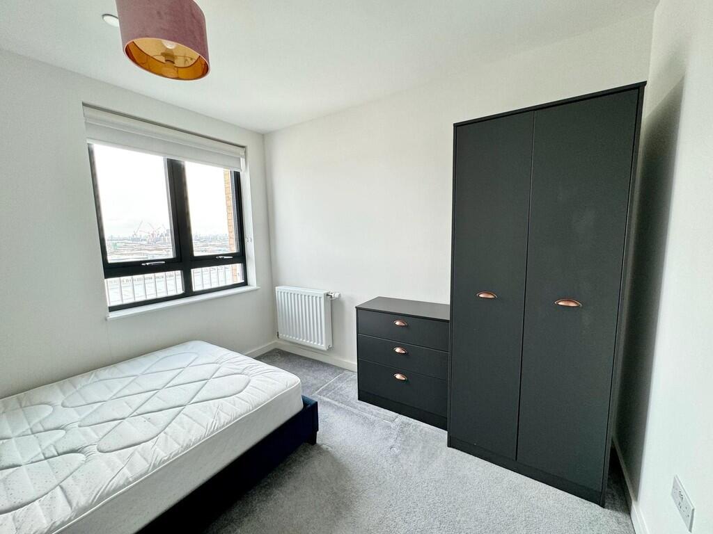 16ee578e-815c-4b9...