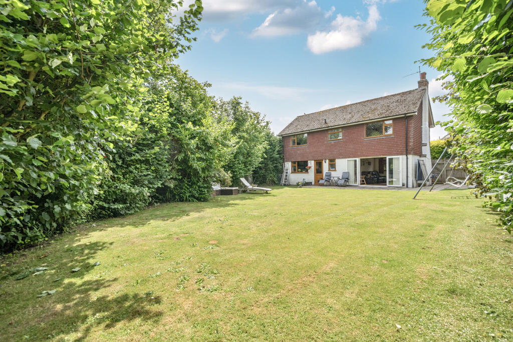 Private, secluded and family friendly rear garden