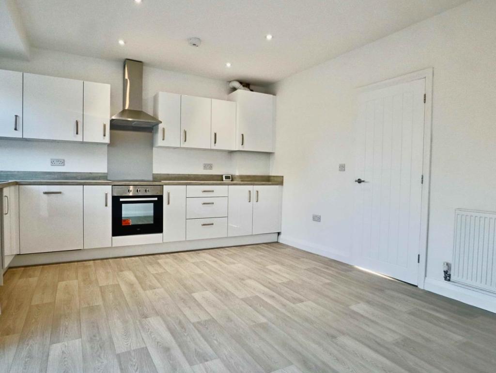 kitchen2.jpg