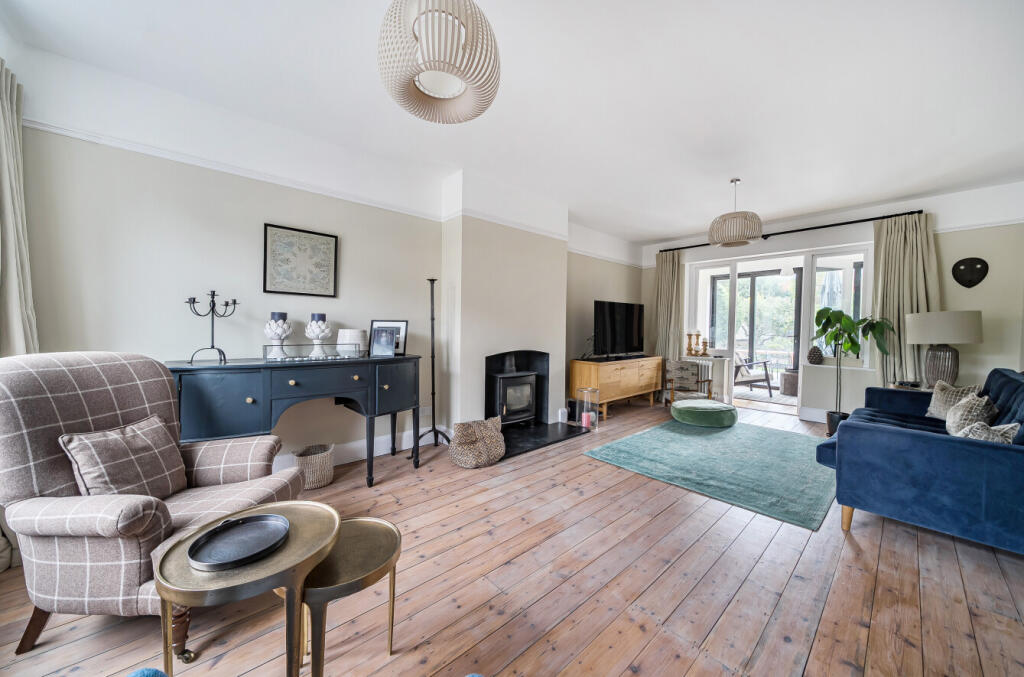 1353898-28-68caf9...