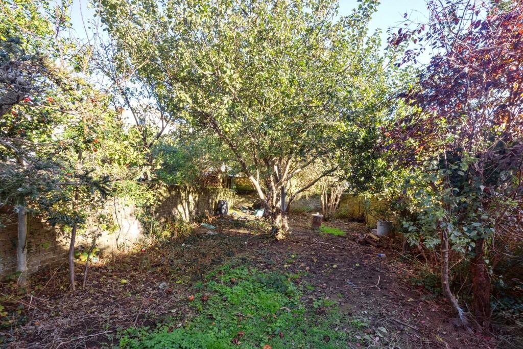 Modena Road, 23-023.JPG