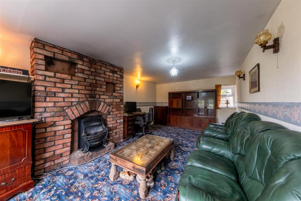 135 Runcorn Road-010.jpg