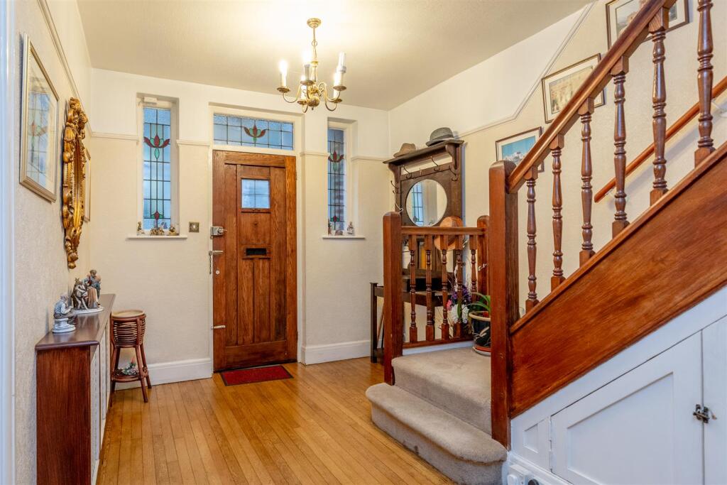 Canford Lane, Westbury on Trym Entrance.jpg