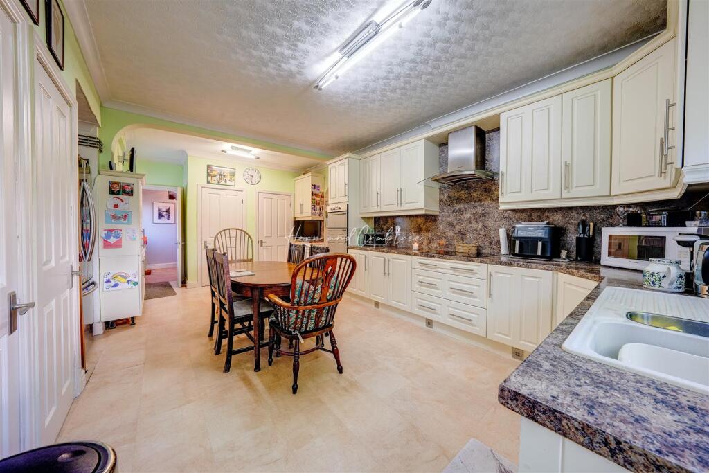 Lake Road West, HernCrabtree (19).jpg