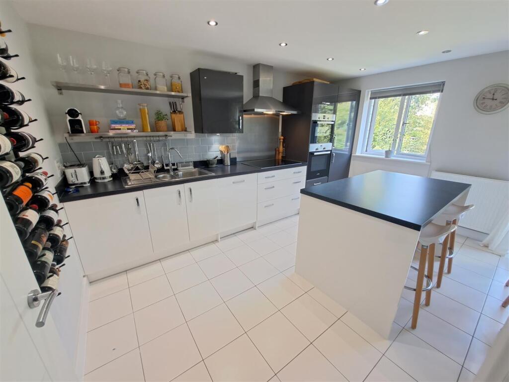 Kitchen / Dining / Breakfast Room