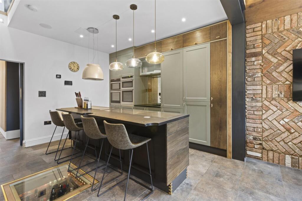 kitchen #3.jpg