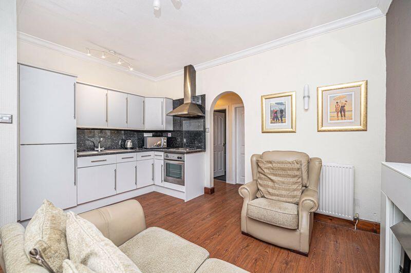 Lounge / Kitchen