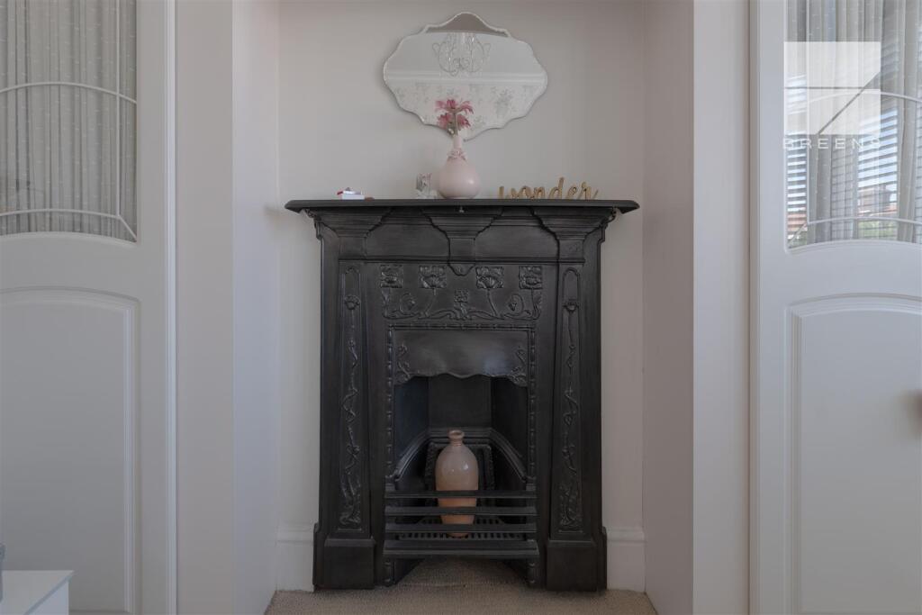 61 Brindwood Road_0017.jpg