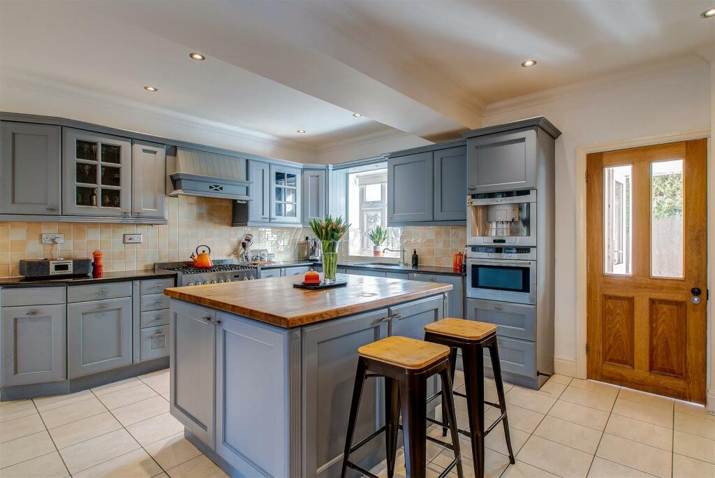 Holybush Road, Cyncoed, HernCrabtree (32).jpg