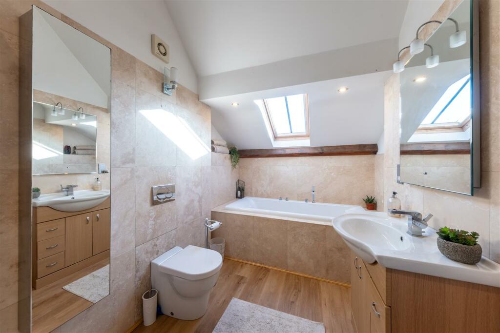 Threshing Barn-037.jpg