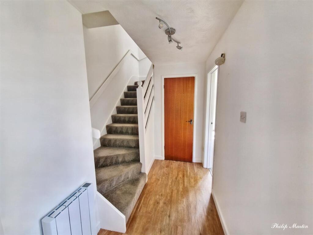 Hallway.jpg