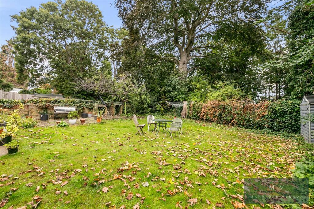 F 3 12 The Waldrons LM-10.jpg