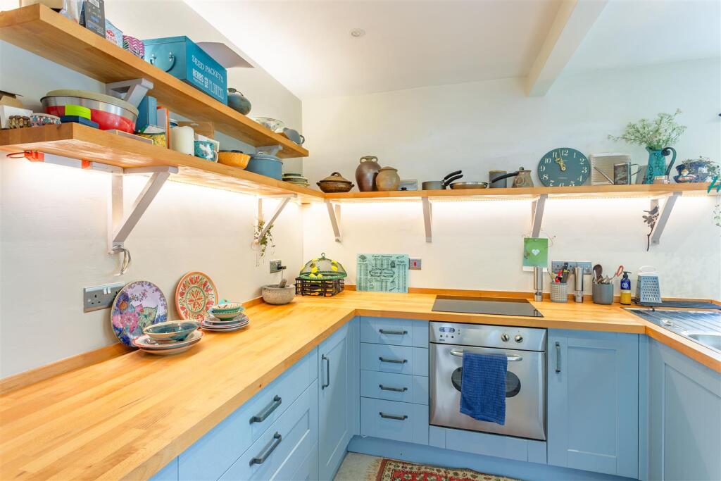 Kitchen-2.jpg