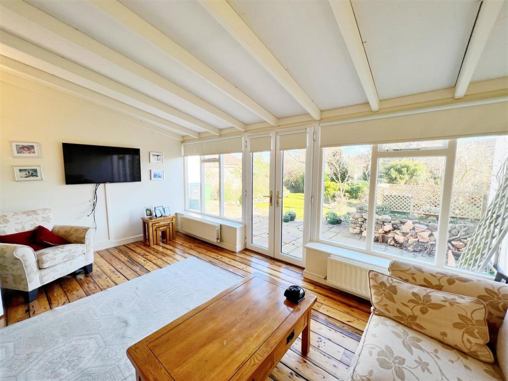Garden Room 2.jpg