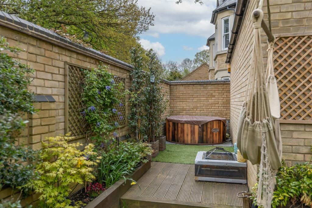 17 Fleming Drive-25.jpg