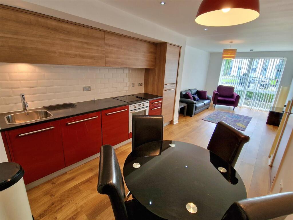 Kitchen/Lounge